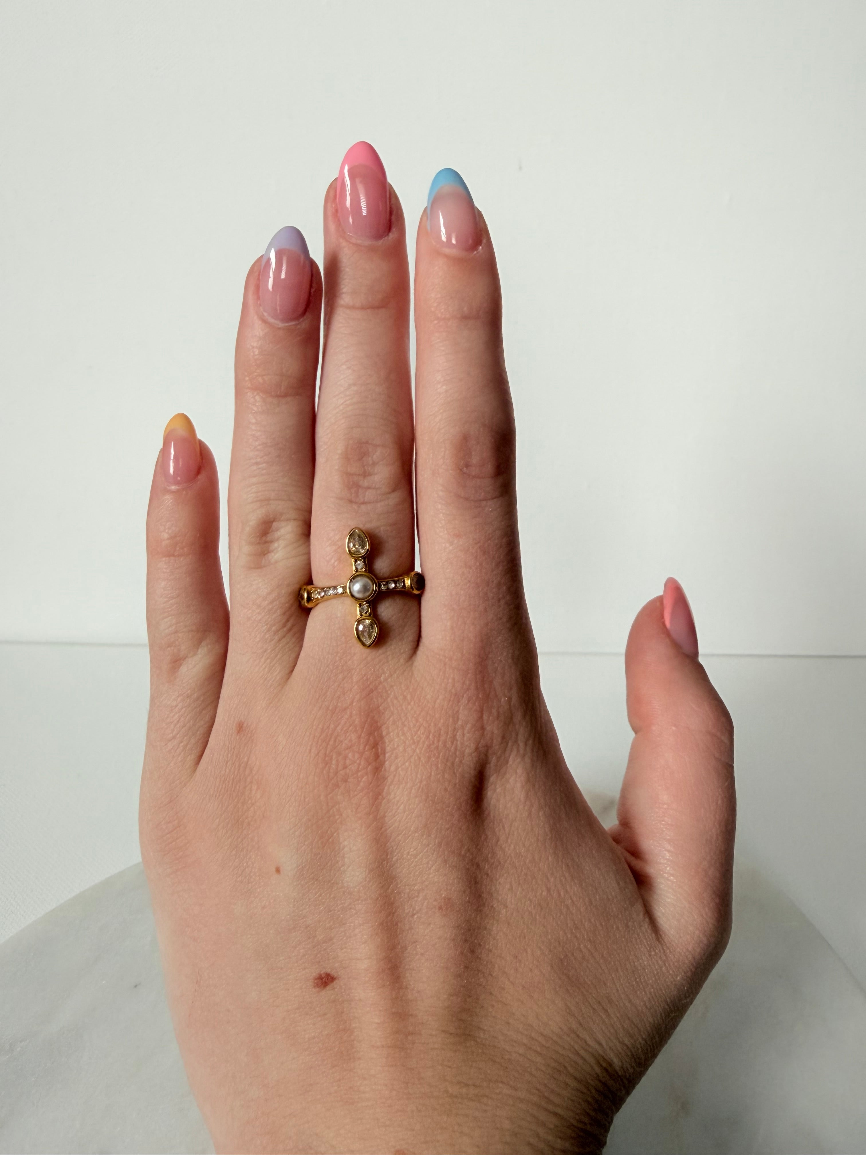Dainty Faith