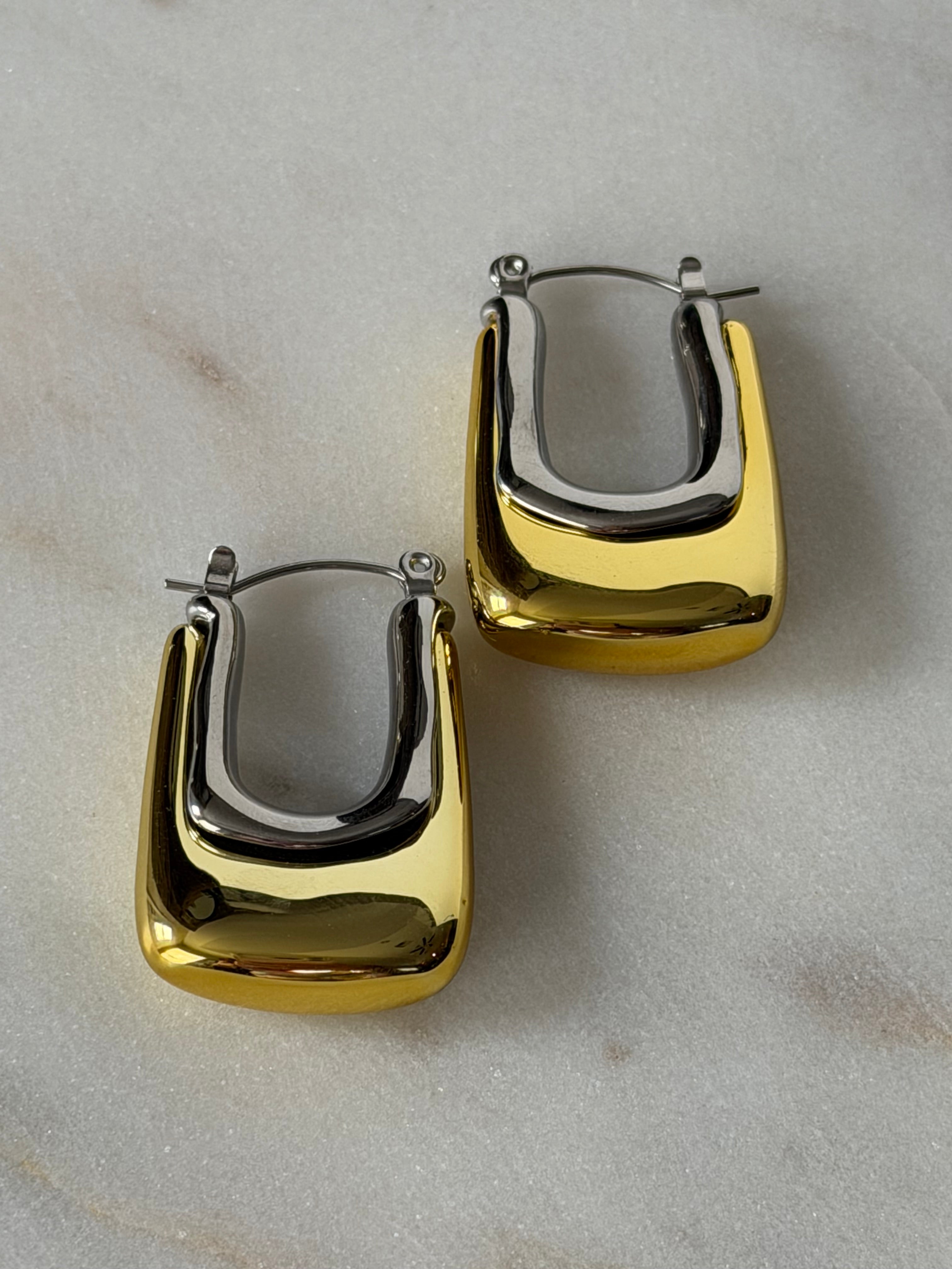 Huggie Two-Tone