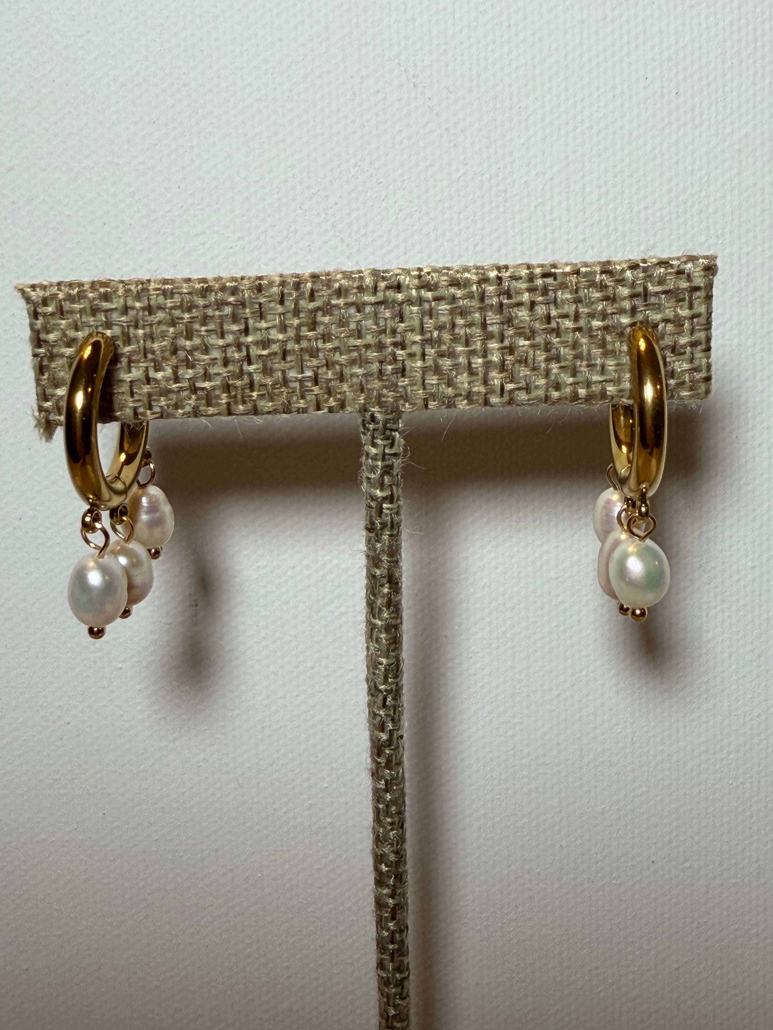 Maribelle Hoops