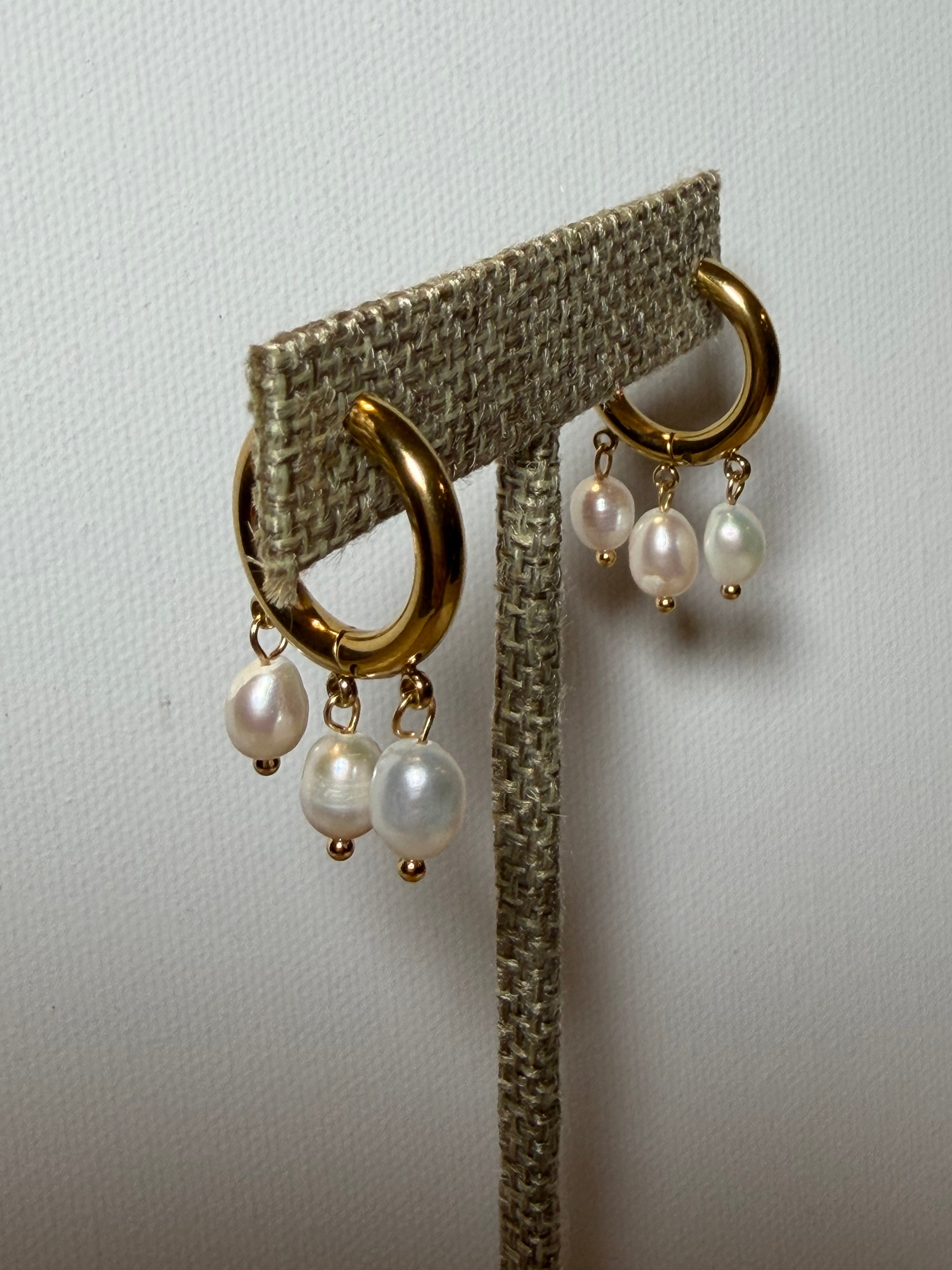 Maribelle Hoops