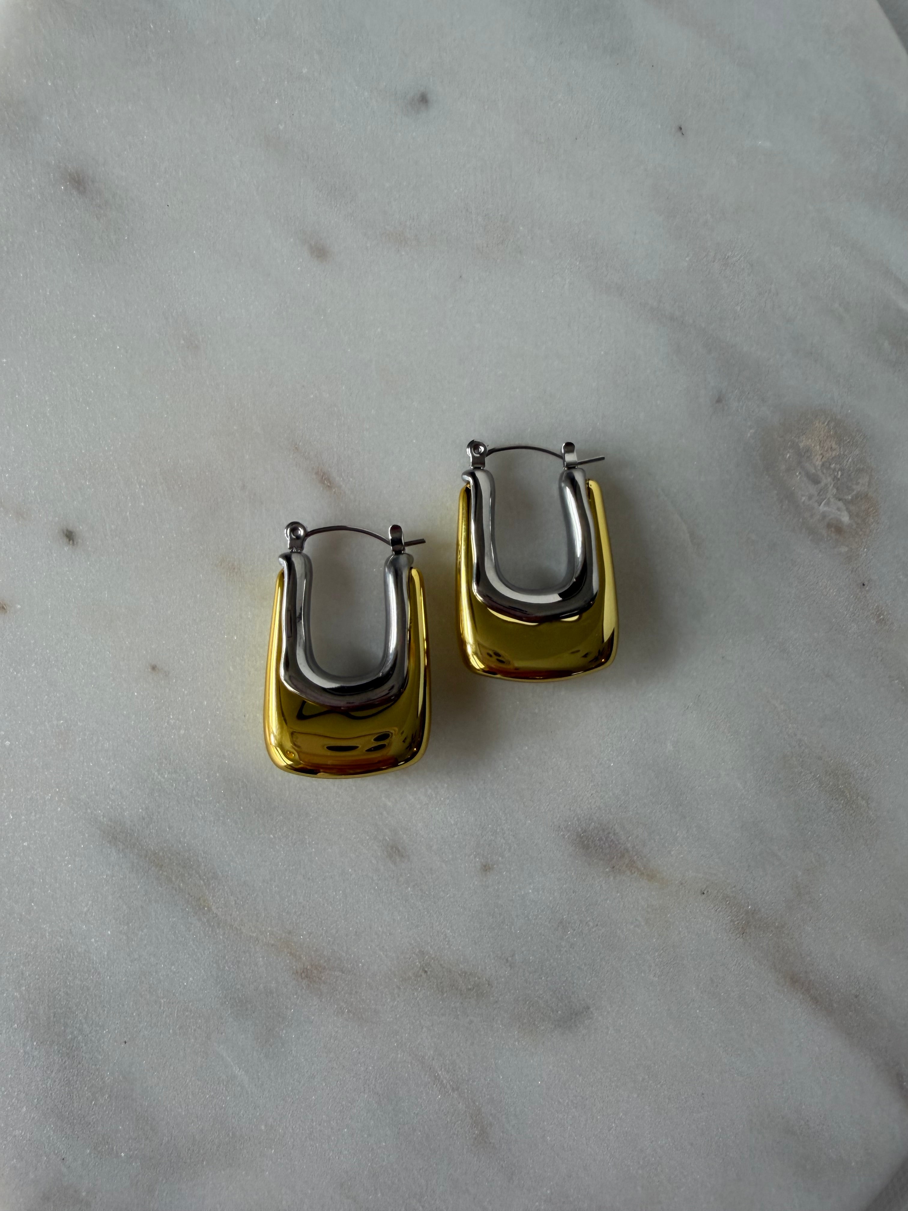 Huggie Two-Tone