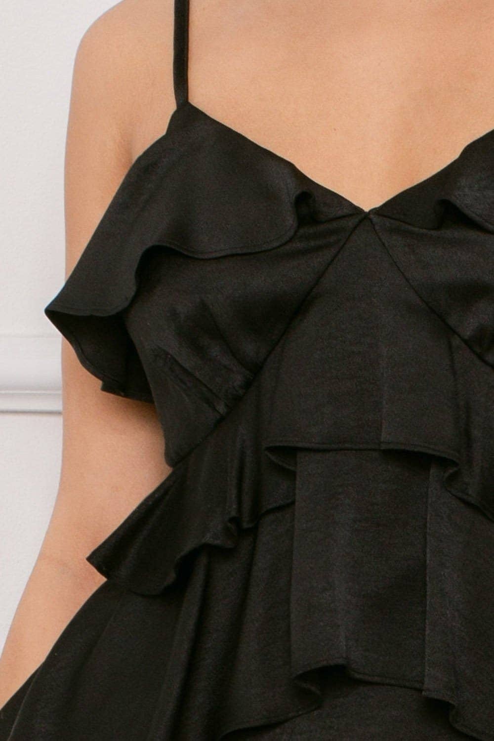 LAYER RUFFLE ROMPER